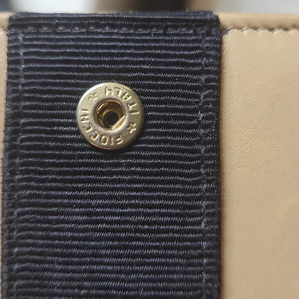 Wallet - Picture 5 of 8